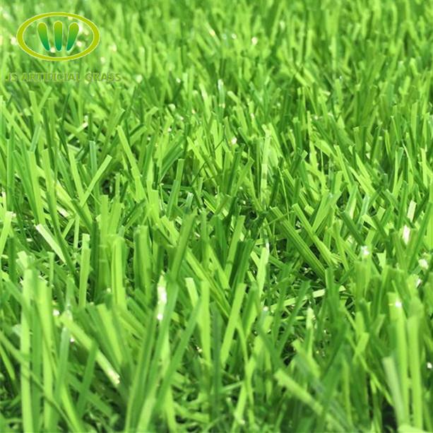 Artificial Lawns In Gardens